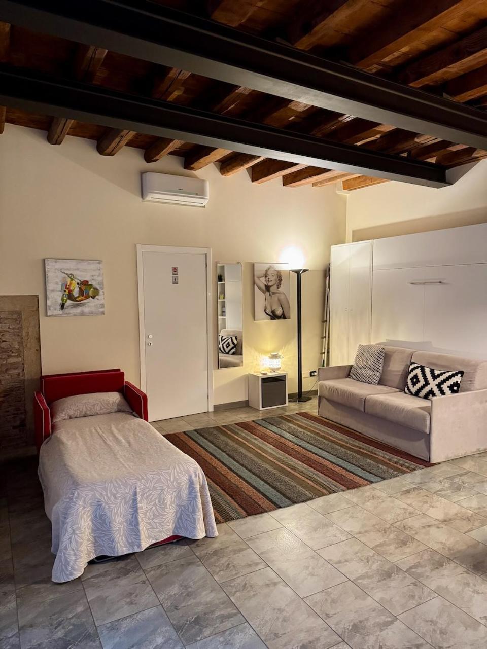Sciesa24 Appartement Verona Buitenkant foto
